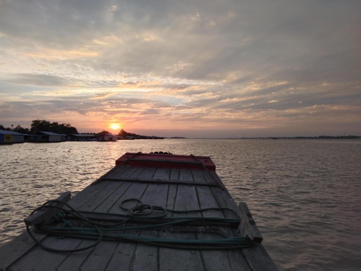 Quoc Phuong Riverside Homestay Ben Tre Εξωτερικό φωτογραφία