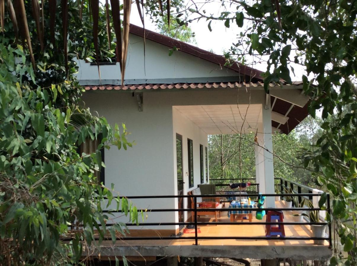 Quoc Phuong Riverside Homestay Ben Tre Εξωτερικό φωτογραφία